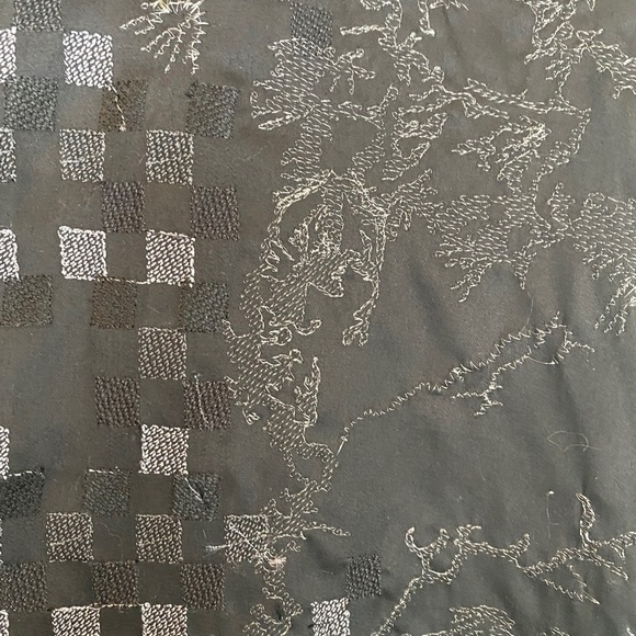 ROBERT Graham Luxury Long Sleeve Dress Shirt, XL, Black Embroidered - Picture 3 of 14